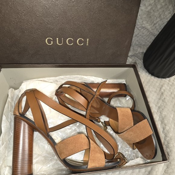 Women's Gucci Heels - Picture 1 of 11